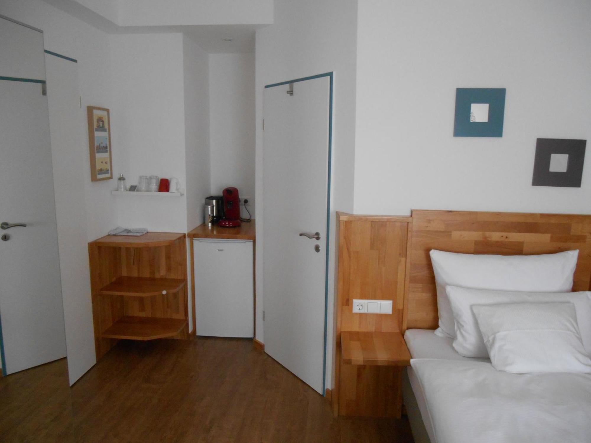 Warum Ins Hotel Neckarsulm Exterior photo